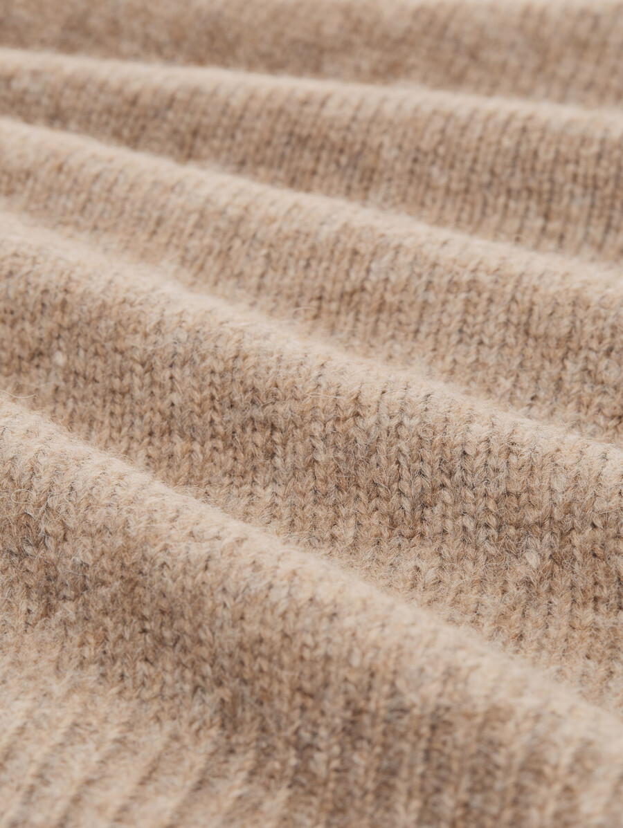 strickpullover mit rundhalsausschnitt