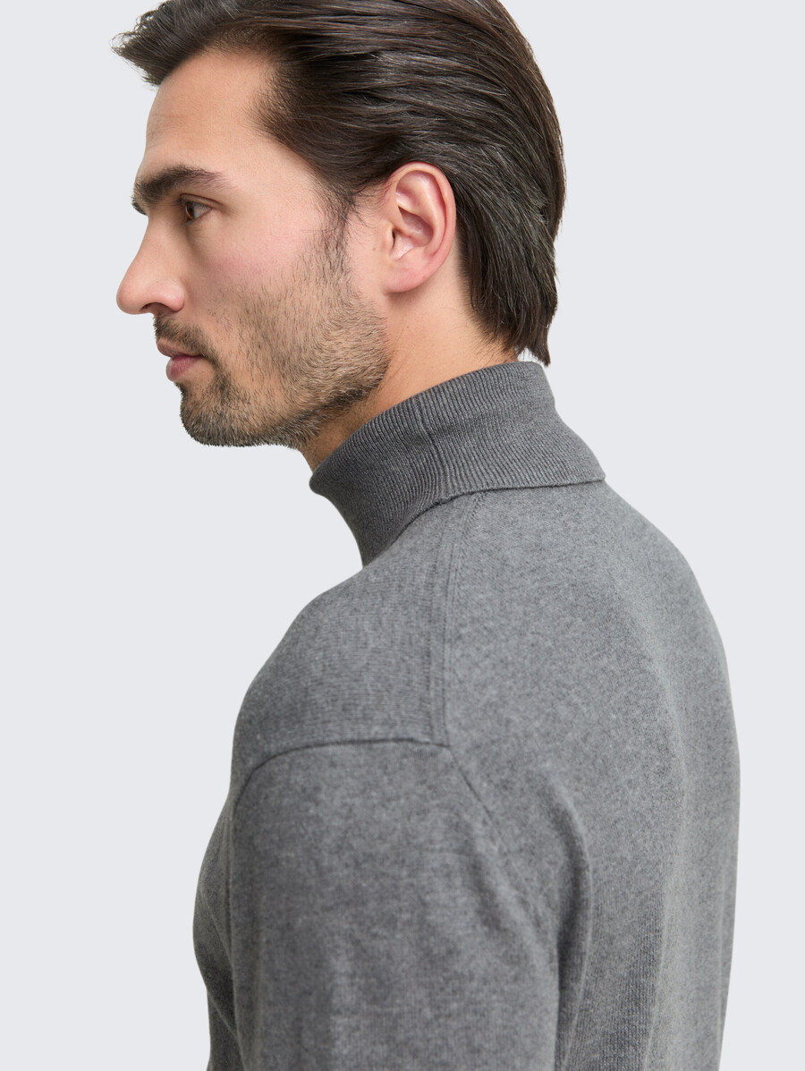 rollkragenpullover aus kaschmirmischung