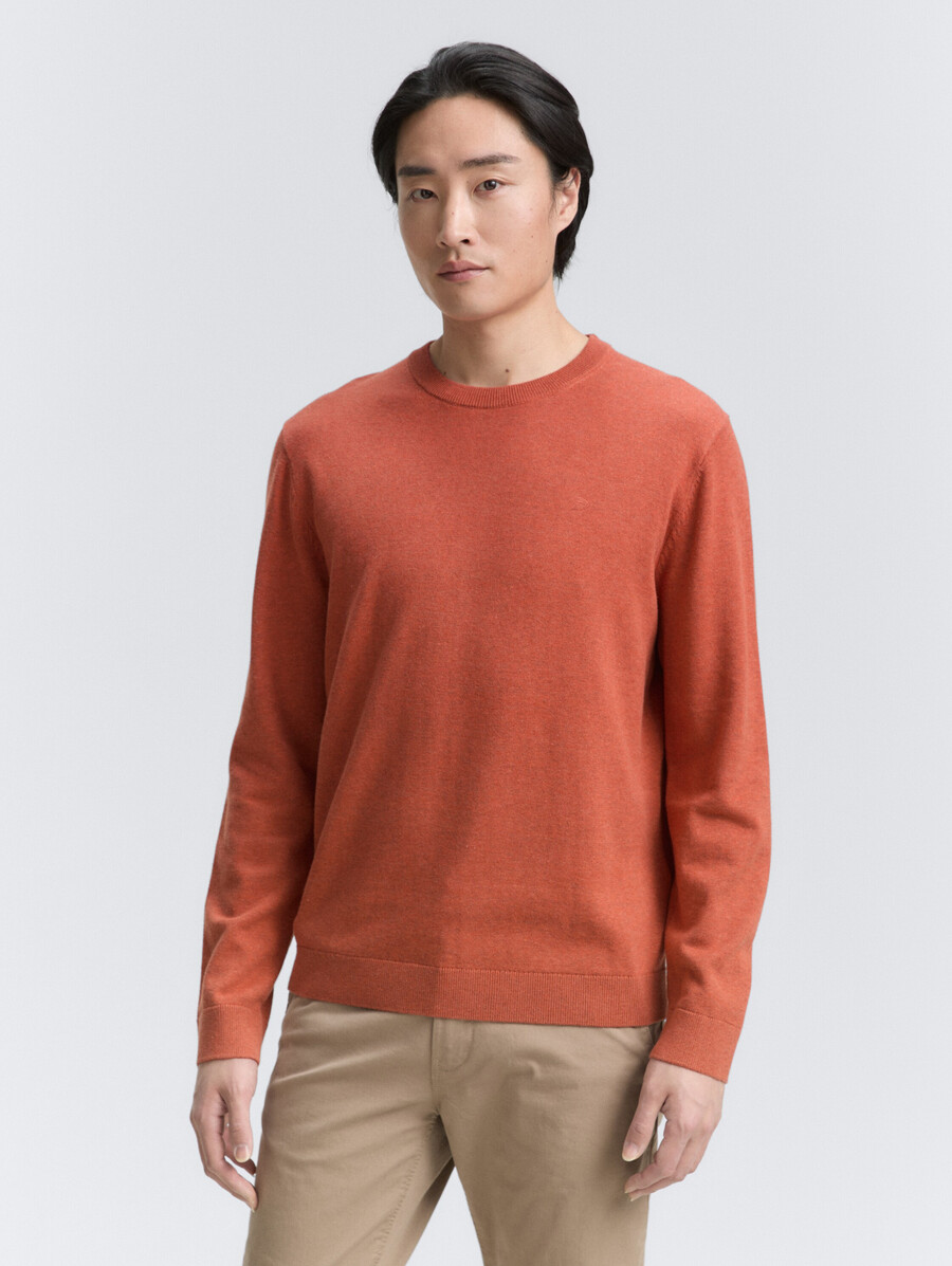 einfacher strickpullover aus baumwolle