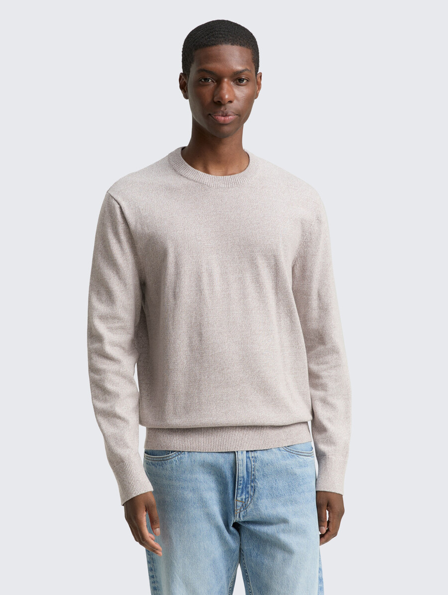 einfacher strickpullover aus baumwolle