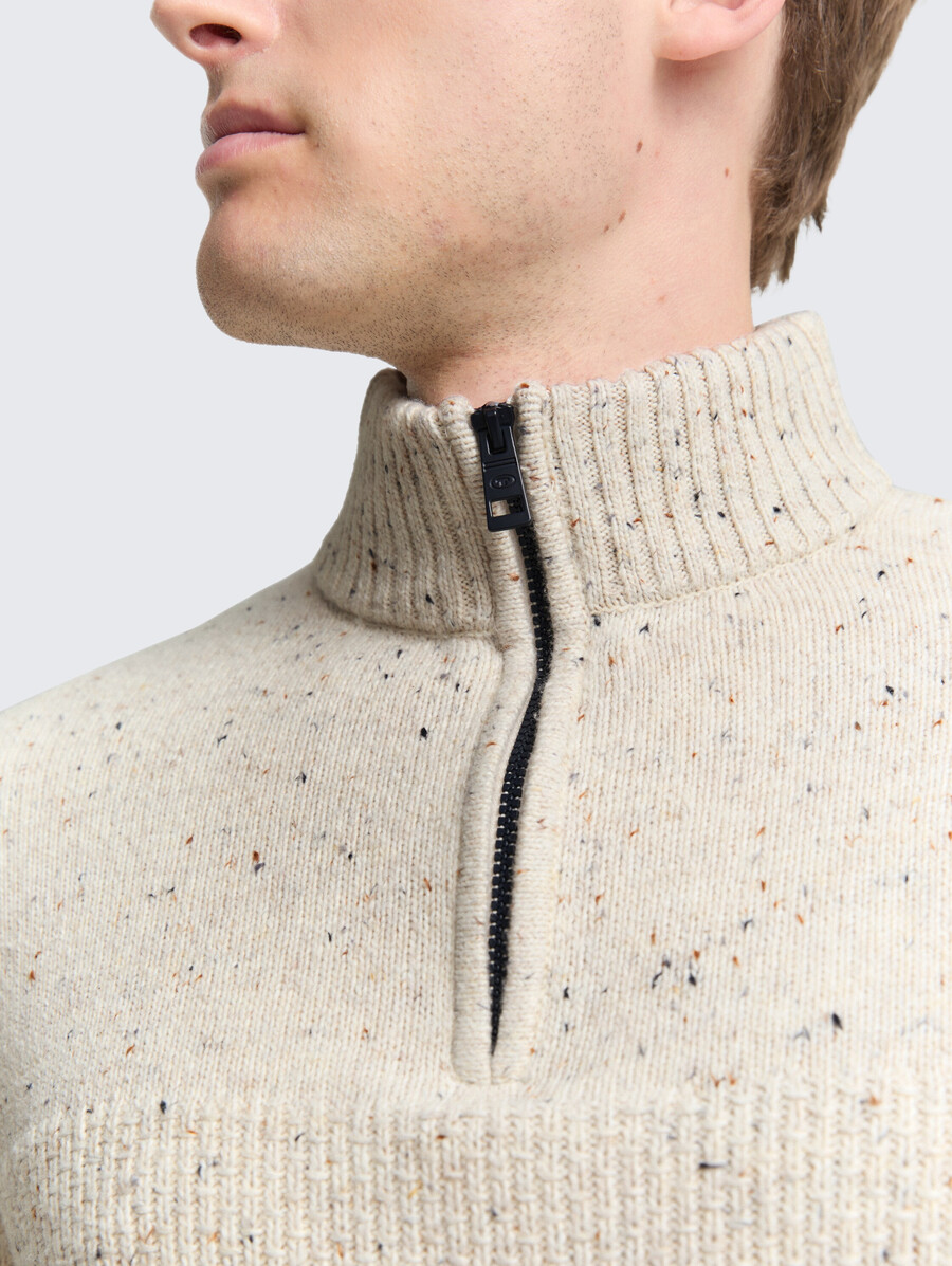 troyer strickpullover mit verschiedenen texturen