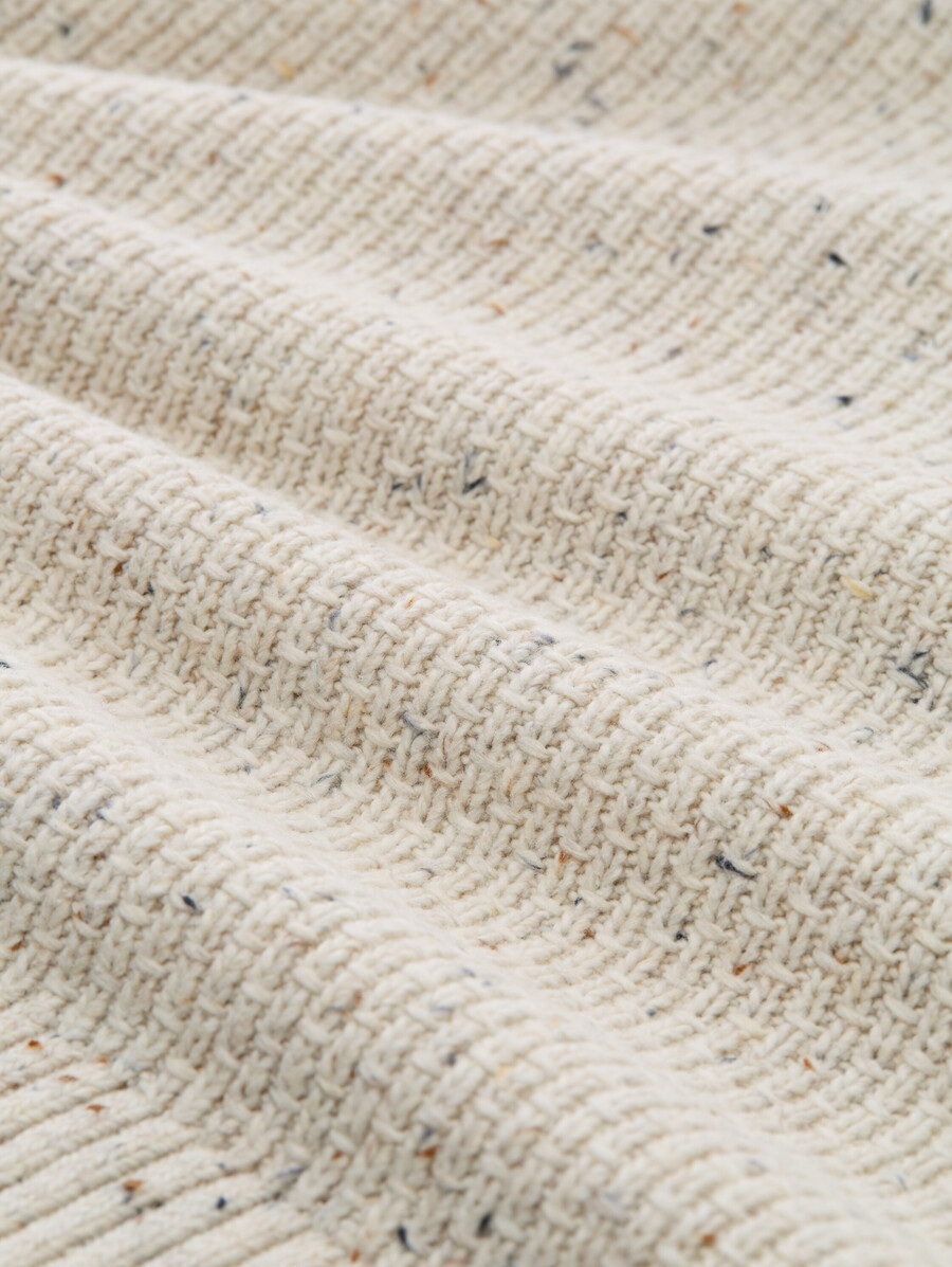 troyer strickpullover mit verschiedenen texturen
