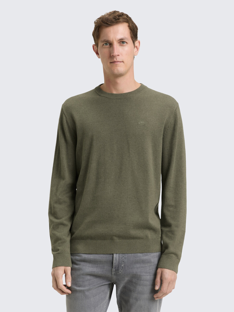 einfacher strickpullover aus baumwolle