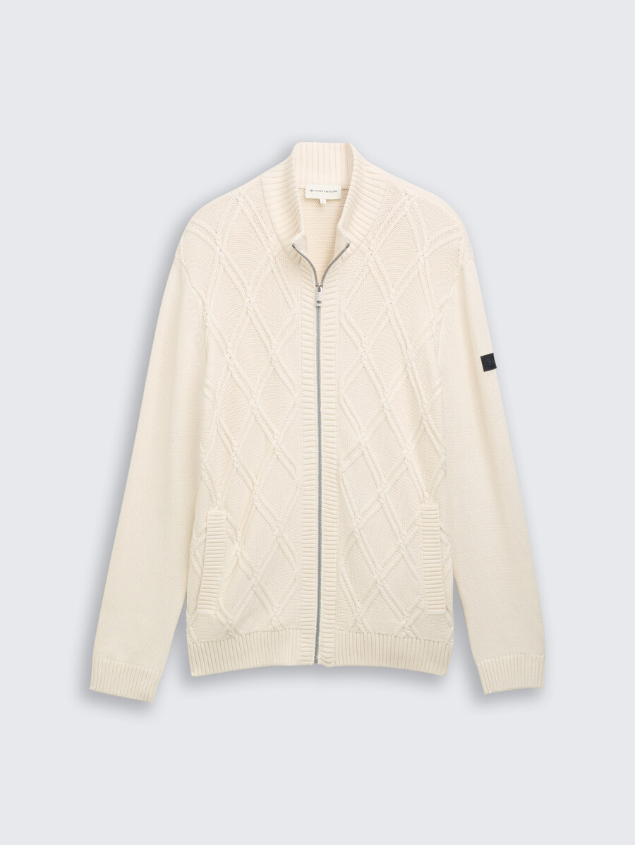strickjacke mit zopfmuster