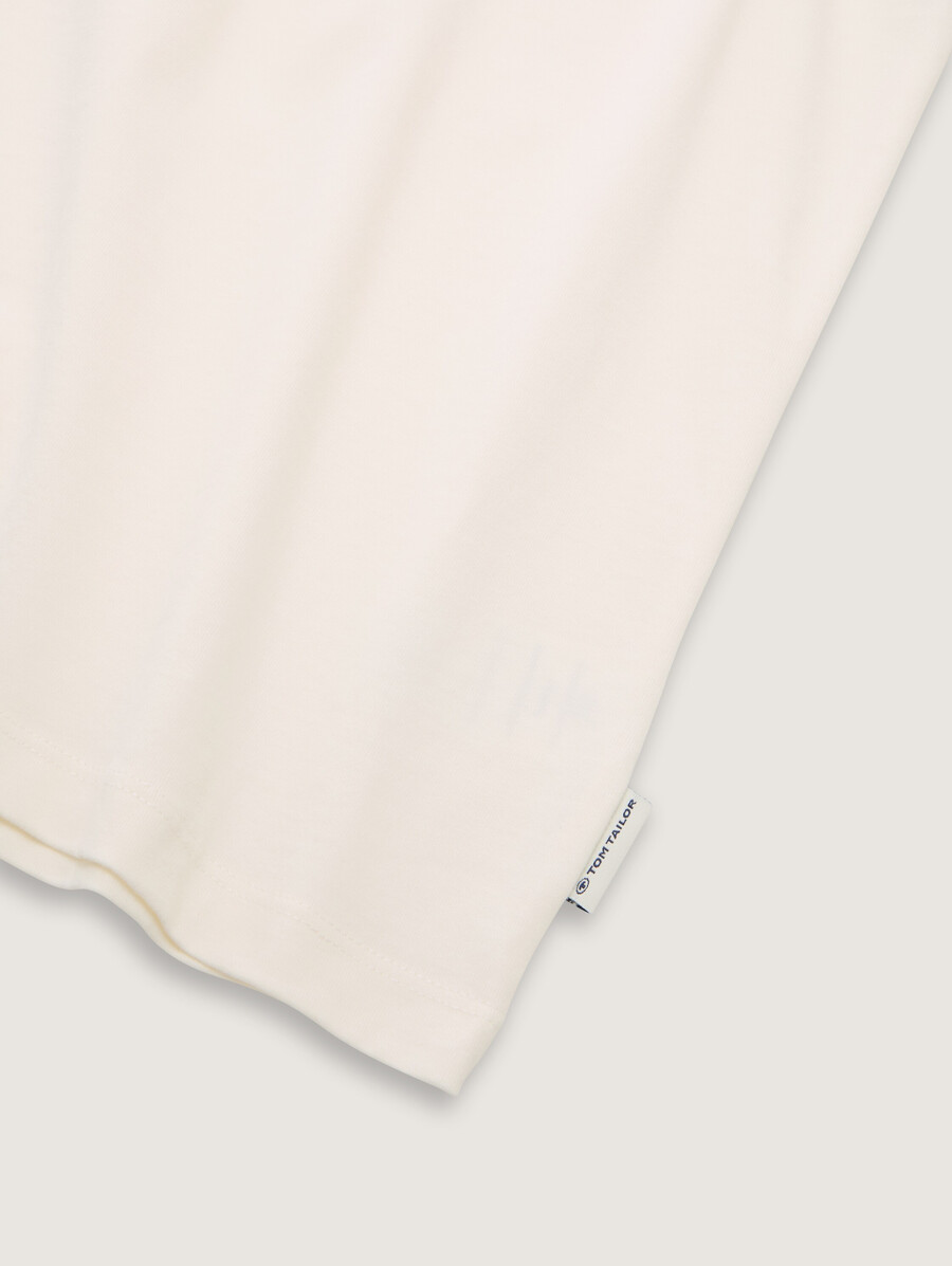 Übergroßes t-shirt mit rückendruck