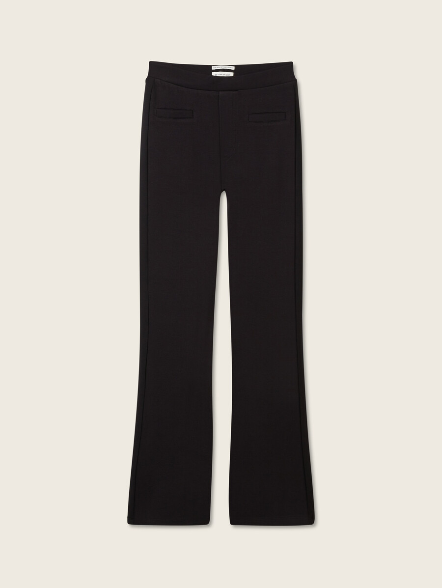 eng anliegende ausgestellte leggings mit stretchanteil