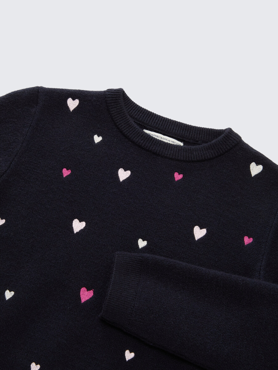 kurzer strickpullover mit stickerei